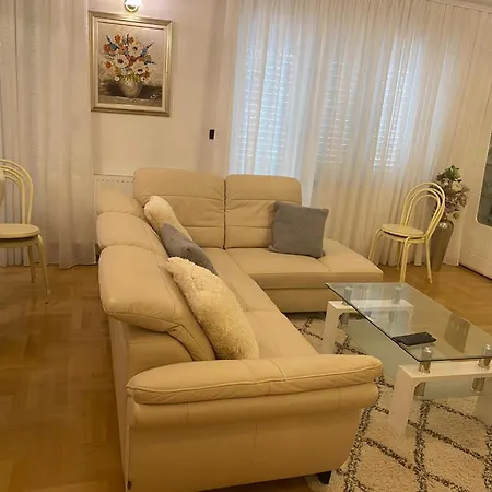 Spacious W Pool And Sea View 2 Min To شقة *